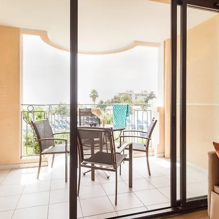 Francia Ii Hotel apartamentowy